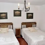 Guest house Amanecer En Campos 3*